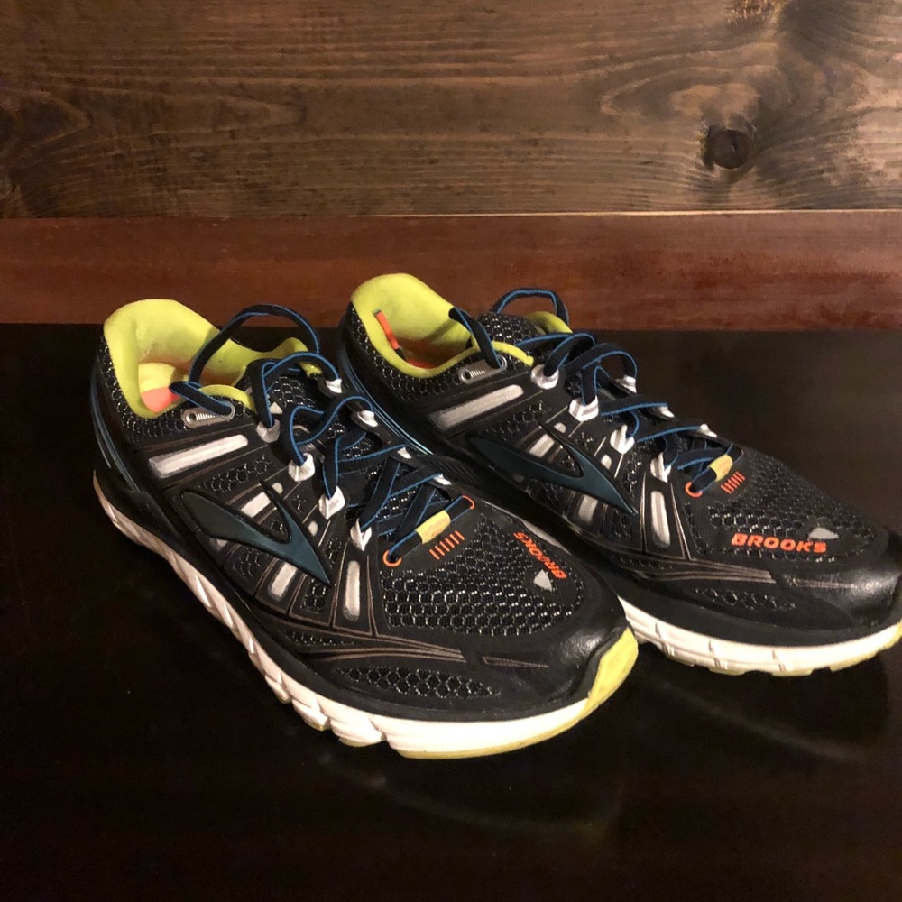 Brooks Transcend
